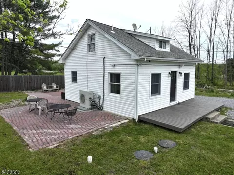 29 Cook Rd, Branchville, NJ 07826