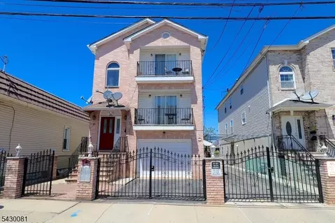 13-15 Garibaldi Ave, Newark, NJ 07114