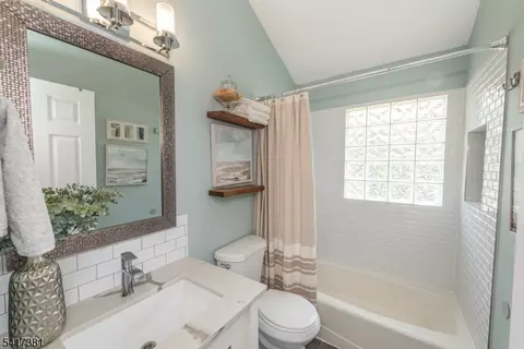 Bath - 145 Elm St, Dover, NJ 07801 photo 1 of 1