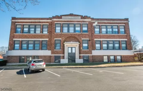 124 E Main St #211, Denville, NJ 07834