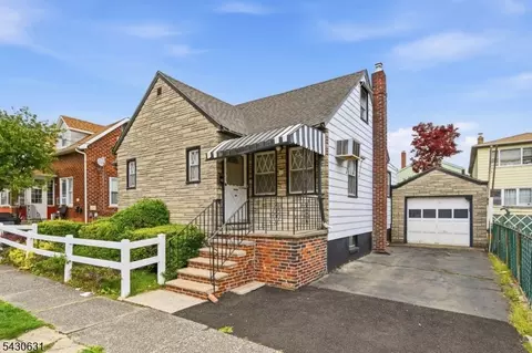 116 Hamilton Ave, Fairview, NJ 07022