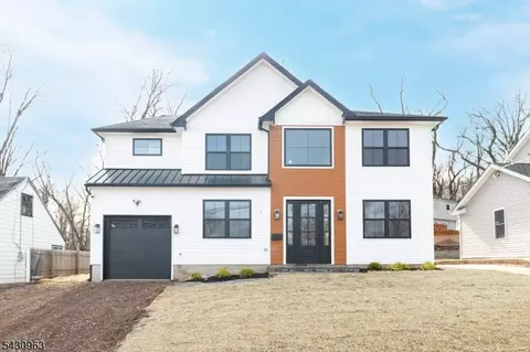 7 Altamont Rd, Edison, NJ 08817