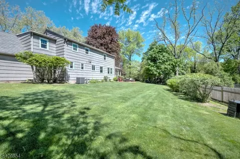 Exterior - 36 Beverly Rd, Madison, NJ 07940 photo 4 of 10