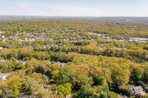 View/Area - 36 Beverly Rd, Madison, NJ 07940 photo 2 of 3