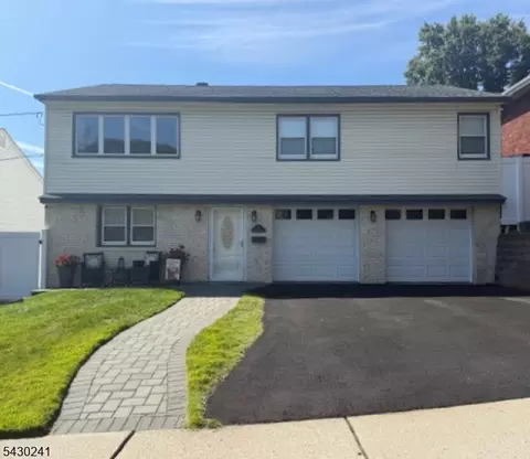 852 Joralemon St, Belleville, NJ 07109