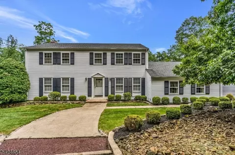 908 Sherwood Rd, Bridgewater, NJ 08807