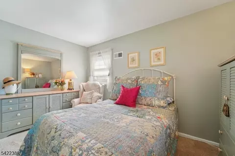 15 Ella Ln, Wayne, NJ 07470 photo 27
