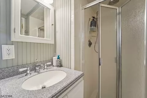 15 Ella Ln, Wayne, NJ 07470 photo 21