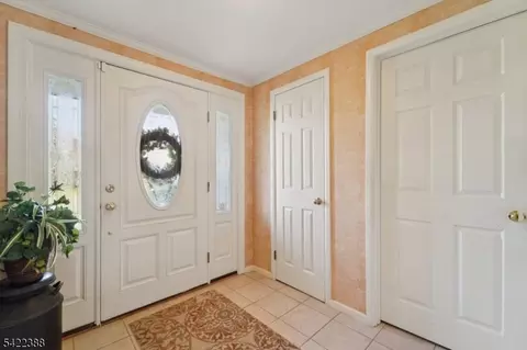 15 Ella Ln, Wayne, NJ 07470 photo 4