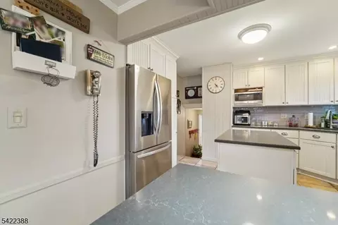15 Ella Ln, Wayne, NJ 07470 photo 16