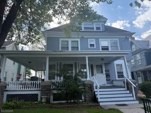 37 Broad St, Flemington, NJ 08822
