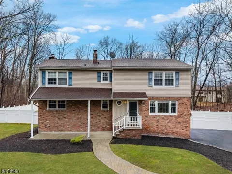 6 Hillsdale Ter, Sussex, NJ 07461