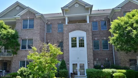 15 Zachary Way #9615, Mount Arlington, NJ 07856
