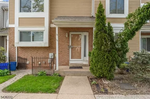 10 Bradovra Ct, Hillsborough, NJ 08844