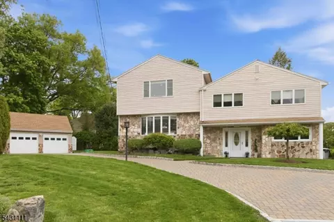7 Keith Pl, Glen Rock, NJ 07452