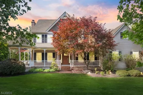 2 Smith Ct, Hillsborough, NJ 08844
