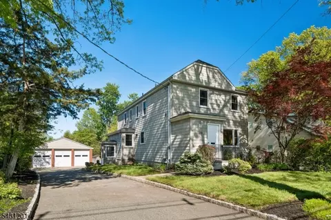 186 W Northfield Rd, Livingston, NJ 07039