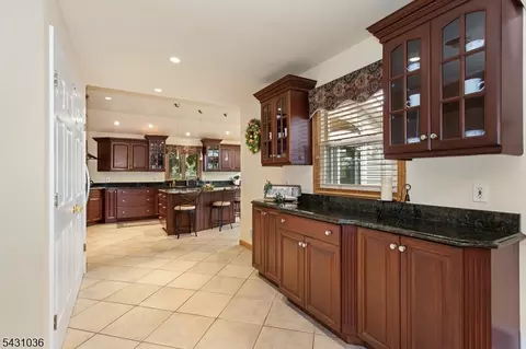 16 Barbara Way, Wayne, NJ 07470 photo 12