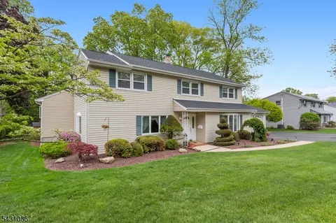16 Barbara Way, Wayne, NJ 07470 photo 2