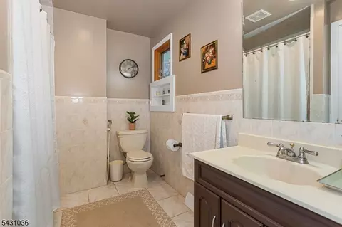 16 Barbara Way, Wayne, NJ 07470 photo 22
