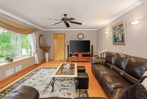 16 Barbara Way, Wayne, NJ 07470 photo 14