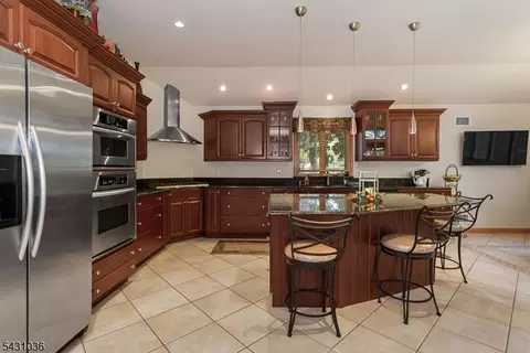16 Barbara Way, Wayne, NJ 07470 photo 11