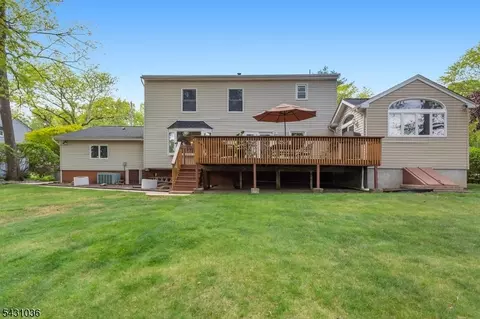 16 Barbara Way, Wayne, NJ 07470 photo 32