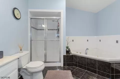 16 Barbara Way, Wayne, NJ 07470 photo 19