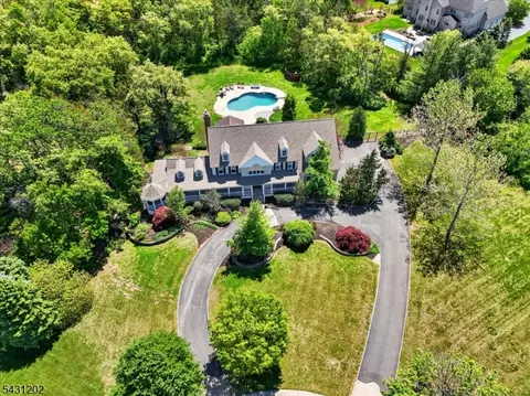 6 Harman Ct, Hillsborough, NJ 08844