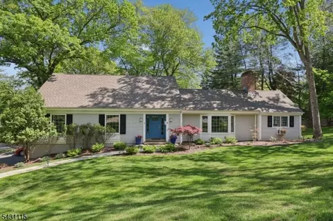 4 Barberry Way, Essex Fells, NJ 07021