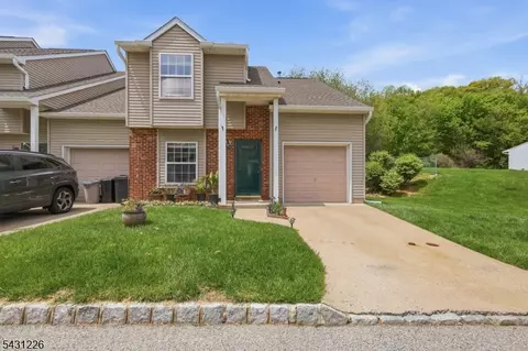 64 Cambridge, Oxford, NJ 07863
