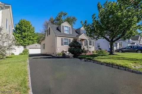 26 W Cliff Rd, Colonia, NJ 07067