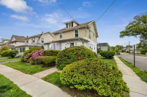 86 Llewellyn Ave, Hawthorne, NJ 07506