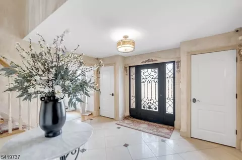 4 Michele Ct, Wayne, NJ 07470 photo 5