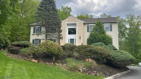 860 Bluestone Ln, Bridgewater, NJ 08807