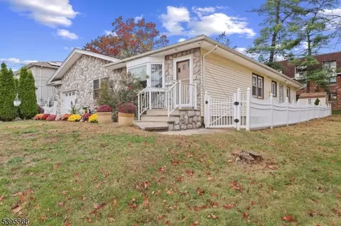 Exterior - 32 Ruby St, Springfield, NJ 07081 photo 3 of 5