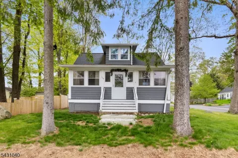 119 Bell Ave, Hopatcong, NJ 07843