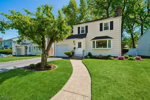 99 Ferncliff Rd, Bloomfield, NJ 07003
