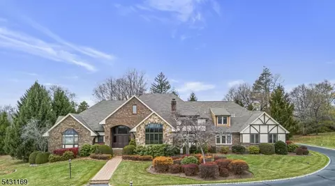 3 Crownview Ln, Bernardsville, NJ 07924