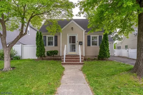 631 Golf Ter, Union, NJ 07083