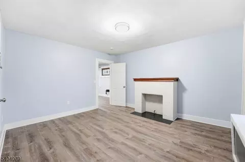 28 Monticello Ave, Newark, NJ 07106
