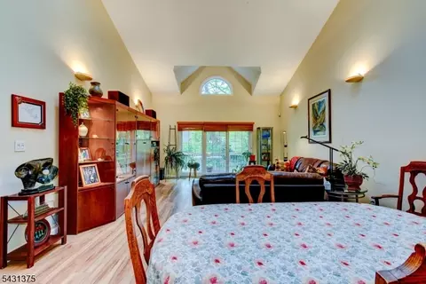 40 Worcester Dr, Wayne, NJ 07470 photo 10