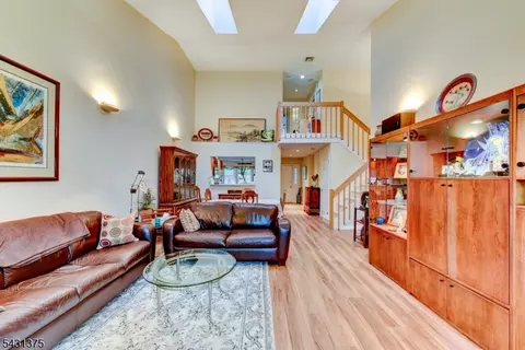 40 Worcester Dr, Wayne, NJ 07470 photo 15
