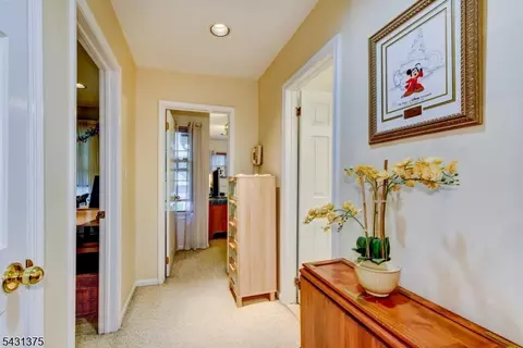 40 Worcester Dr, Wayne, NJ 07470 photo 34