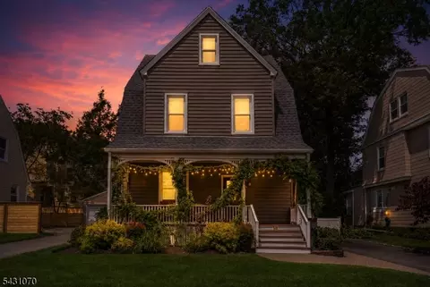 18 Gardiner Pl, Montclair, NJ 07042