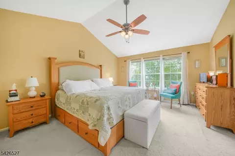 110 Warbler Dr, Wayne, NJ 07470 photo 17