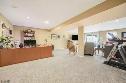 110 Warbler Dr, Wayne, NJ 07470 photo 26