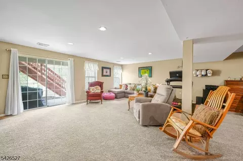110 Warbler Dr, Wayne, NJ 07470 photo 28