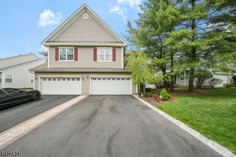 110 Warbler Dr, Wayne, NJ 07470