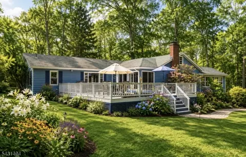 7 Stempert Rd, Branchville, NJ 07826